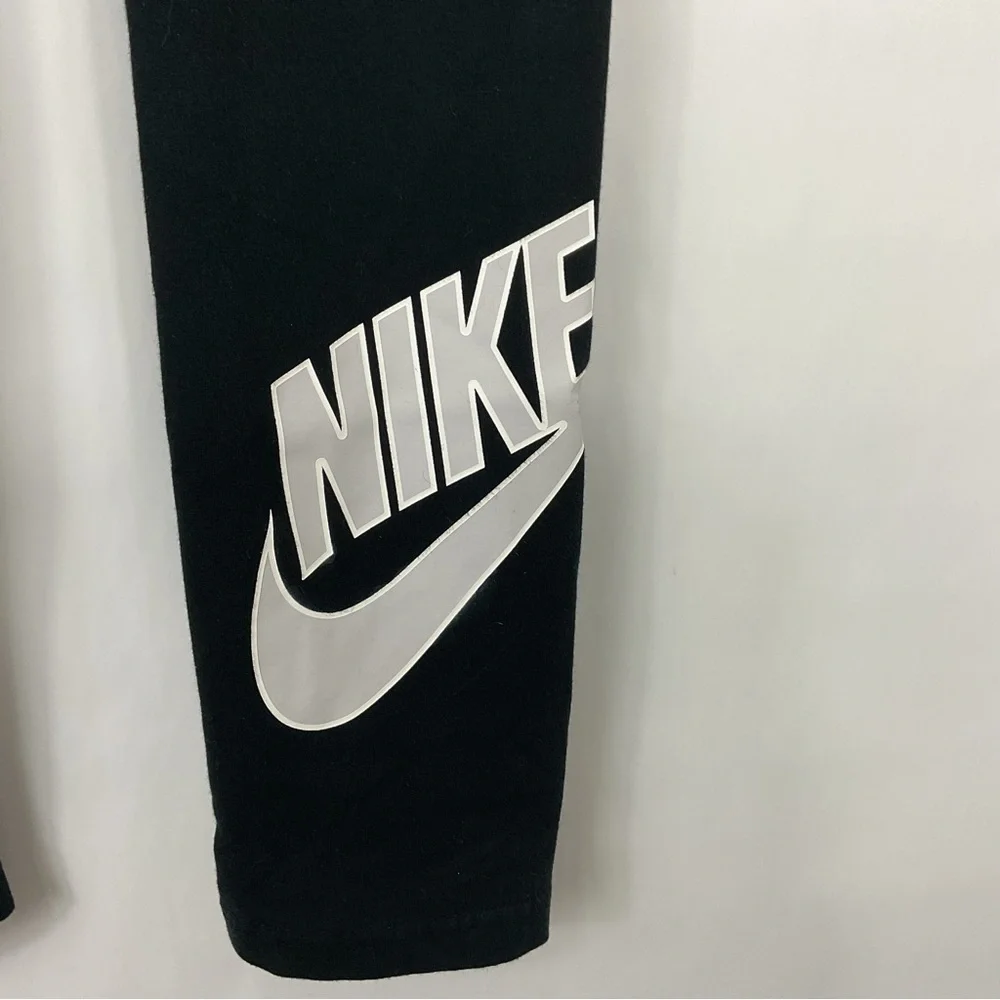 Nike Spell‎ Out Cropped Legging Pants Size Small